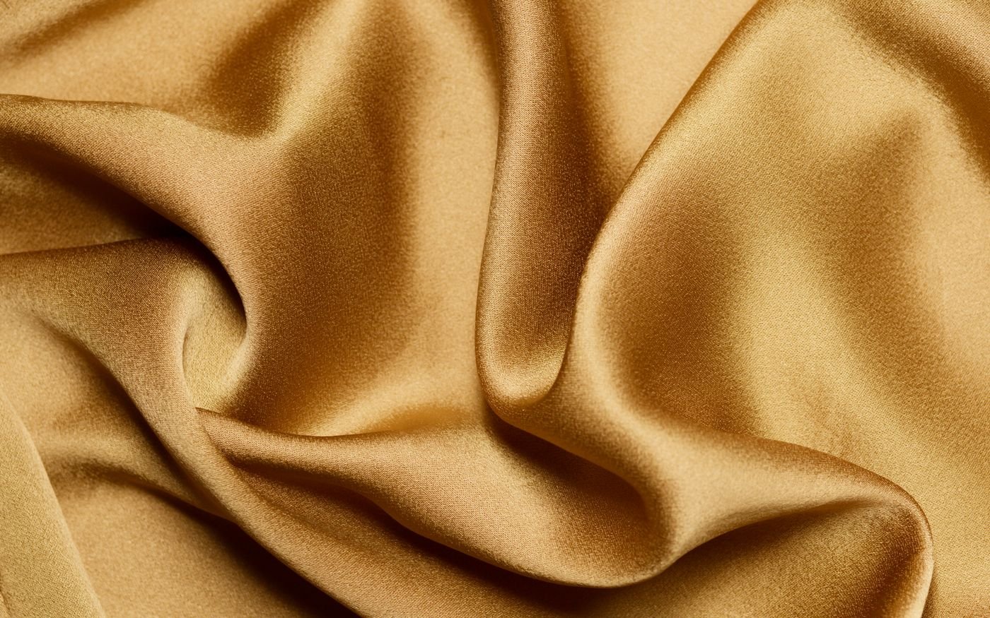 Boski, Raw Silk, Karandi and Cotton: Which Fabric Is Right for You?